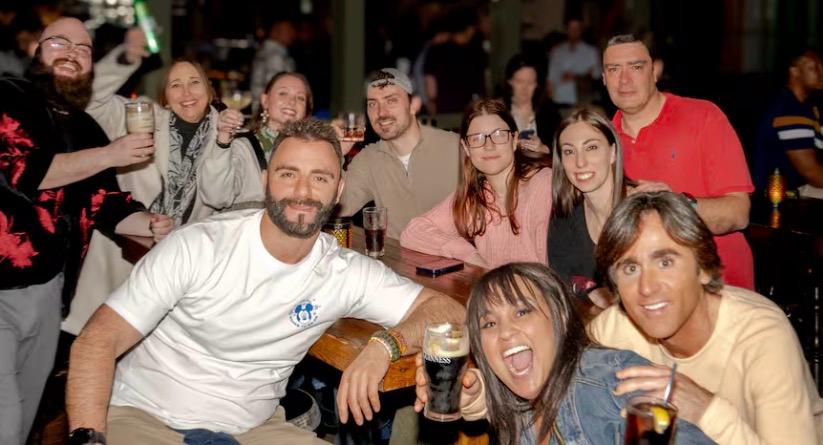 Telltale Tours guests enjoying a night out in NYC